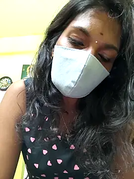 Honey_rosetamil's Live XXX Chat