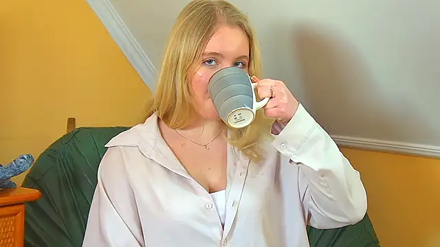 EmilyEvanse élő XXX-chatje