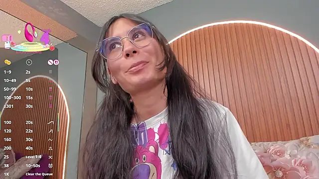 NayeCloud – Live XXX-chat