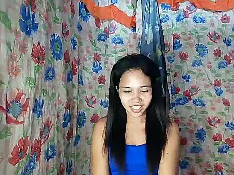 PinaySkinnyGirl Adlı Modelin Canlı XXX Sohbeti