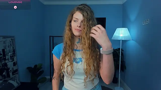 RayaNenlia: απευθείας συνομιλία ΧΧΧ