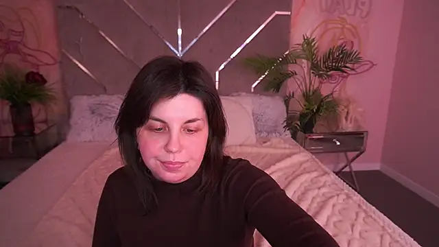 MirandaWong's Live XXX Chat