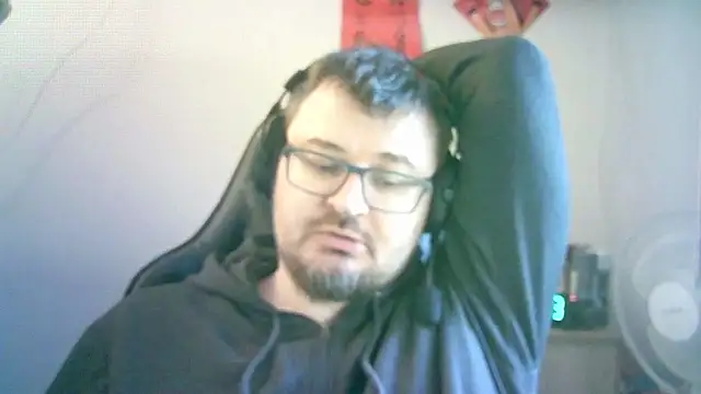 SirAbuser webkamerás műsora