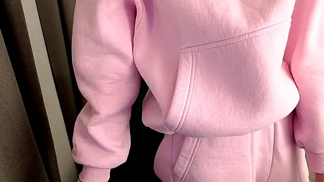 Just_L0VE_me's Live XXX Chat