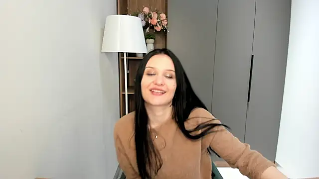 CindaBrackley Adlı Modelin Canlı XXX Sohbeti