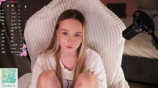 عرض كام HollisBeckett