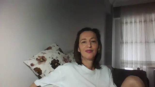 Chat XXX en directo de ArianaStarr