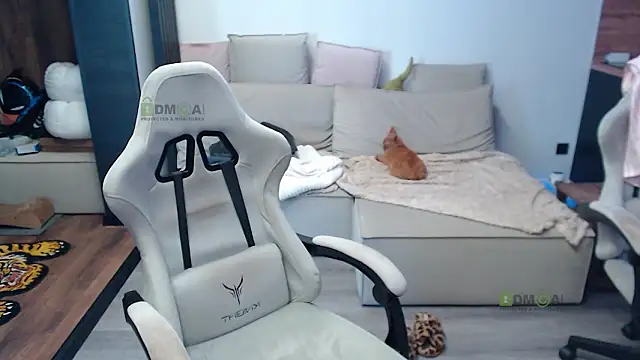 Sunny-Girl1 élő XXX-chatje