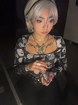 _g0thiccwitch_'s Live XXX Chat