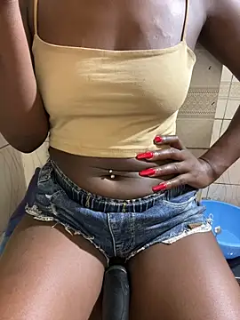 julietunderwoood's Live XXX Chat