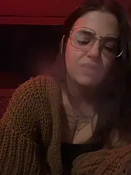 SafeinouterSpace Adlı Modelin Canlı XXX Sohbeti