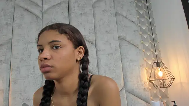 Chat +18 de AshleyHill2 ao vivo