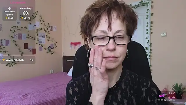 Ronda_Roni's Live XXX Chat