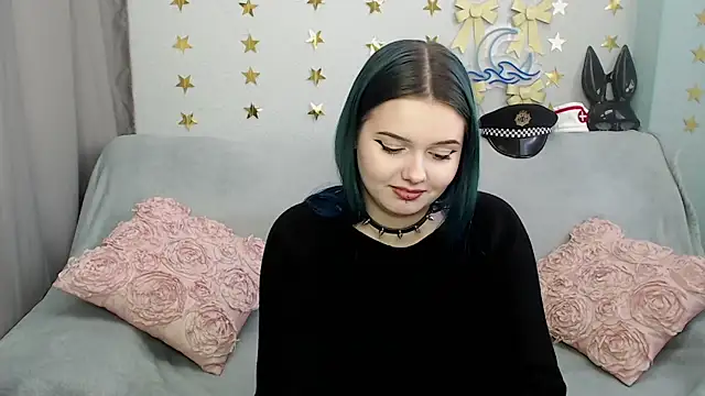 LunaBlueB Adlı Modelin Canlı XXX Sohbeti