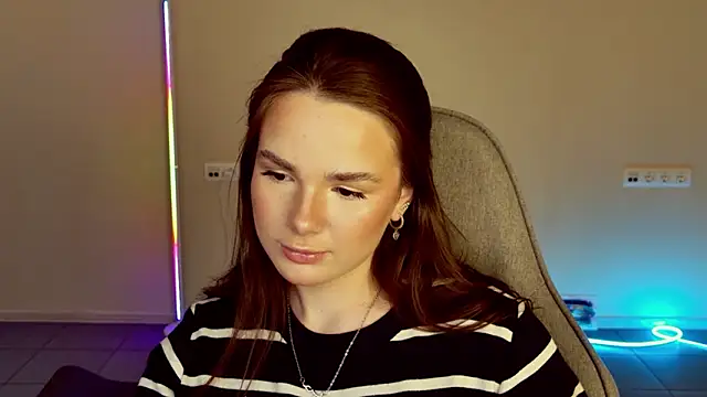 May_Bloom Live XXX Chat