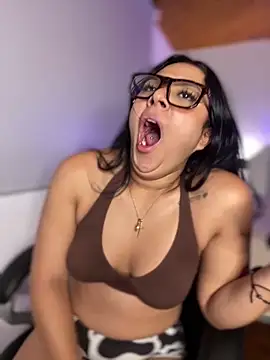 Violetta_pinkk1 Webcam Show