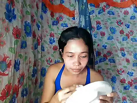 Chatroom XXX en direct de PinaySkinnyGirl