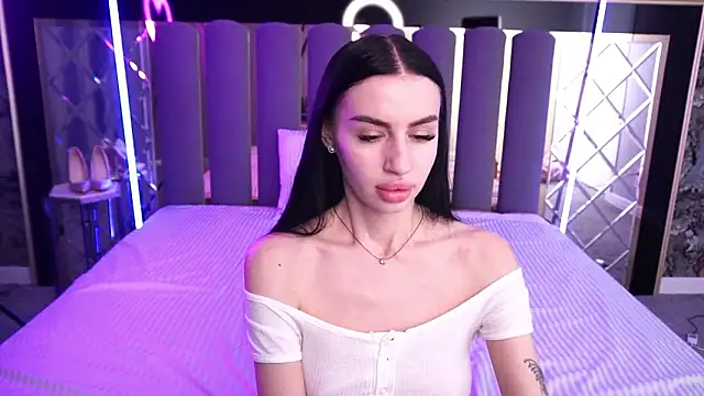 Chatroom XXX en direct de Snow_WhiteeeX