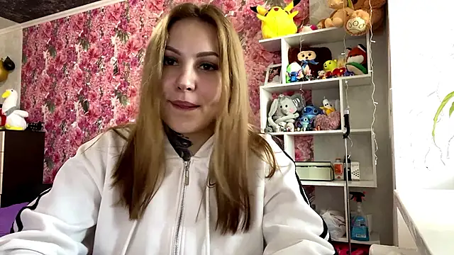 TraciBallena Adlı Modelin Canlı XXX Sohbeti