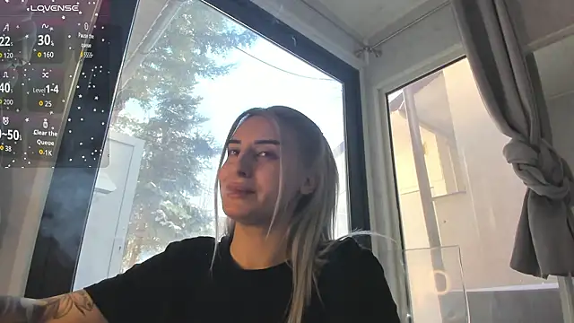 Chat XXX en directo de Ella_Vee