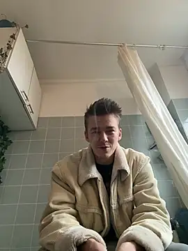 Chat XXX en directo de Toyjungee