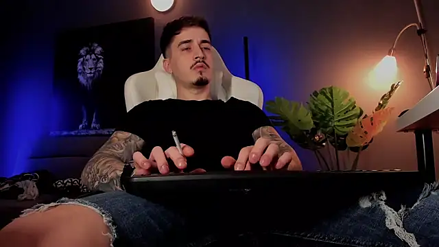 Вебкам-шоу uptomatty