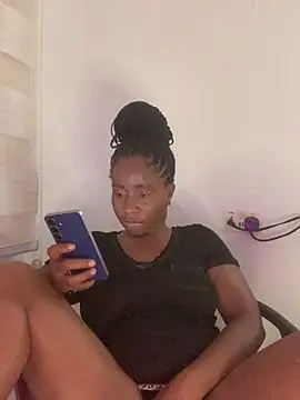 MISSMAYSROOM Adlı Modelin Canlı XXX Sohbeti