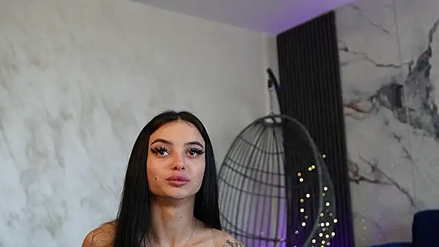 Chat +18 de RachelRavee ao vivo