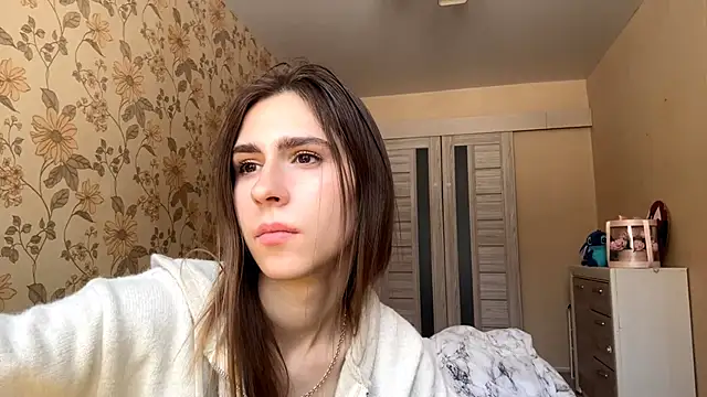 ElsieKuhlmann live XXX chat