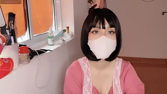 Tieu-May's Live XXX Chat