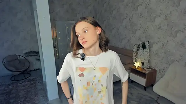 LianneBynon webcam show