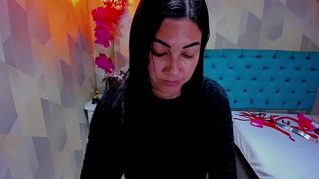 AdaFawxx Adlı Modelin Canlı XXX Sohbeti