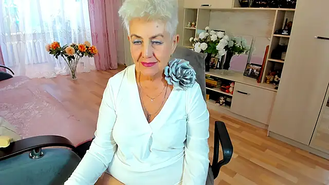 HotandMature: вебкам-шоу