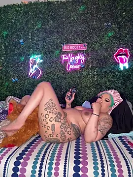 RenaThickAss Show Webcam