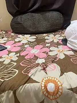 Mumbai_guyy – Naživo XXX chat