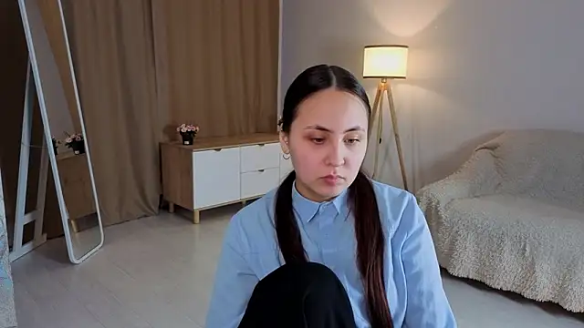 cumiilla_ Show in webcam