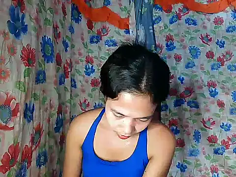 PinaySkinnyGirl Chat XXX live