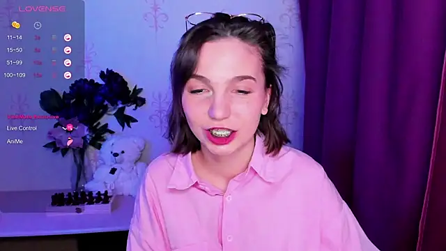 KindHazelHere_ élő XXX-chatje