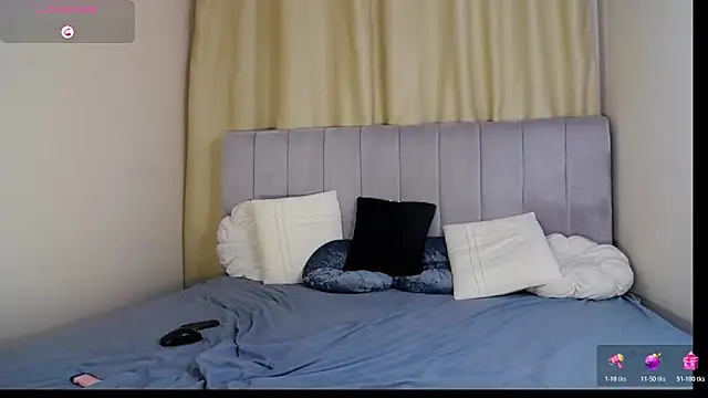 Erikka__'s Live XXX Chat