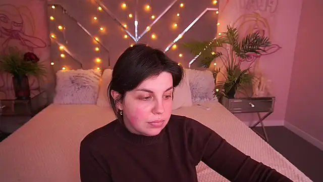 MirandaWong élő XXX-chatje