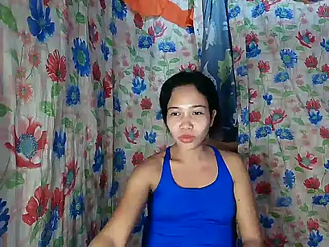 PinaySkinnyGirl élő XXX-chatje