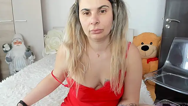 sweetemy4u: онлайн-секс-чат