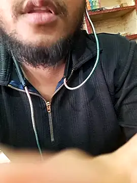 RaiStarrrr0-9 Webcam-Show