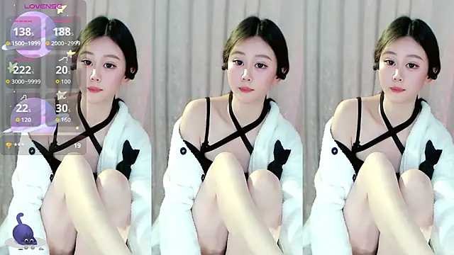 Živý XXX chat Aimee-520