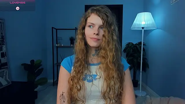 RayaNenlia Live XXX Chat