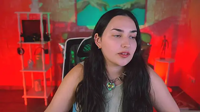 CeceliaJohnson: διαδικτυακό σόου στην κάμερα