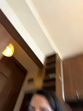 Hotmomcheckk_ – Naživo XXX chat