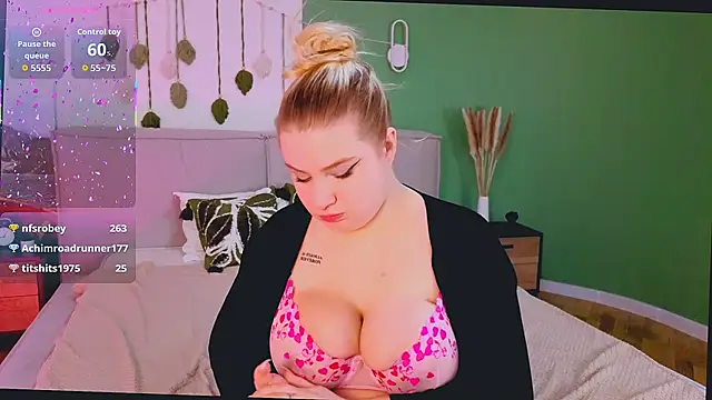 Czat XXX na żywo – EmiliaStanley