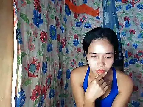 PinaySkinnyGirl élő XXX-chatje