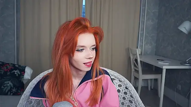 TarynPalek Chat XXX live
